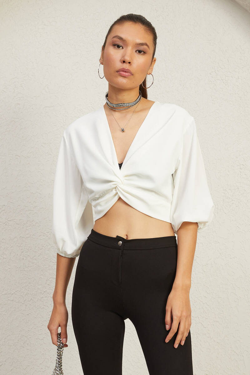 SATEN YÜZEYLİ DÜĞÜMLÜ BLUZ - 4